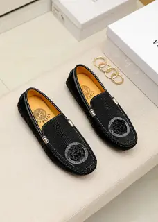 Versace men’s new style loafers are on the market
