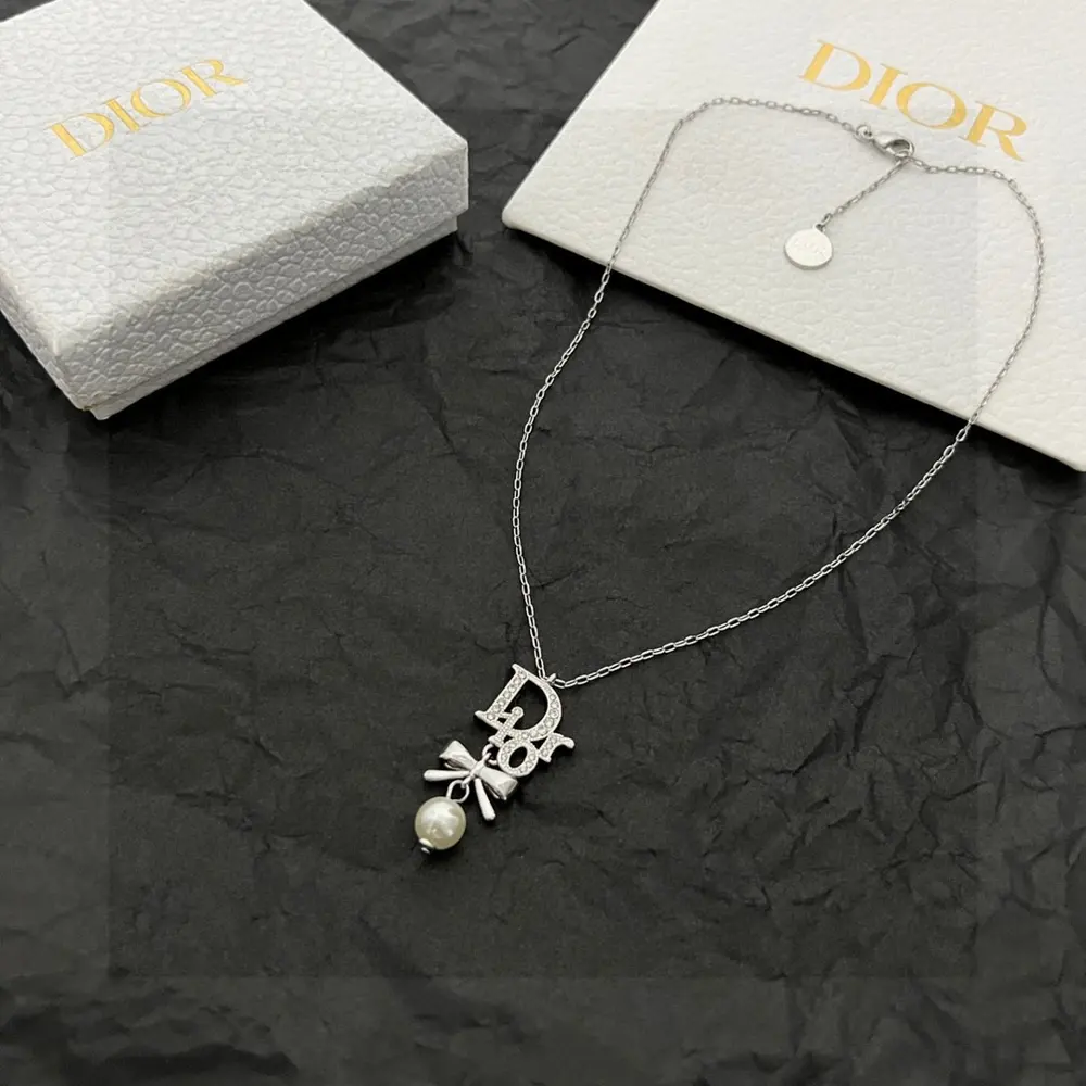Dior necklace