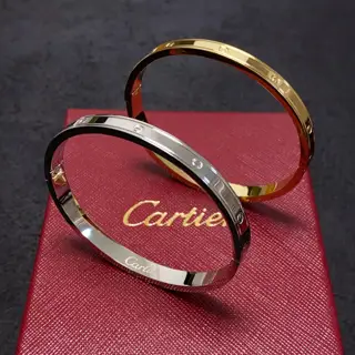 Cartier narrow bracelet Imported fine craftsmanship color preservation 18k High-end