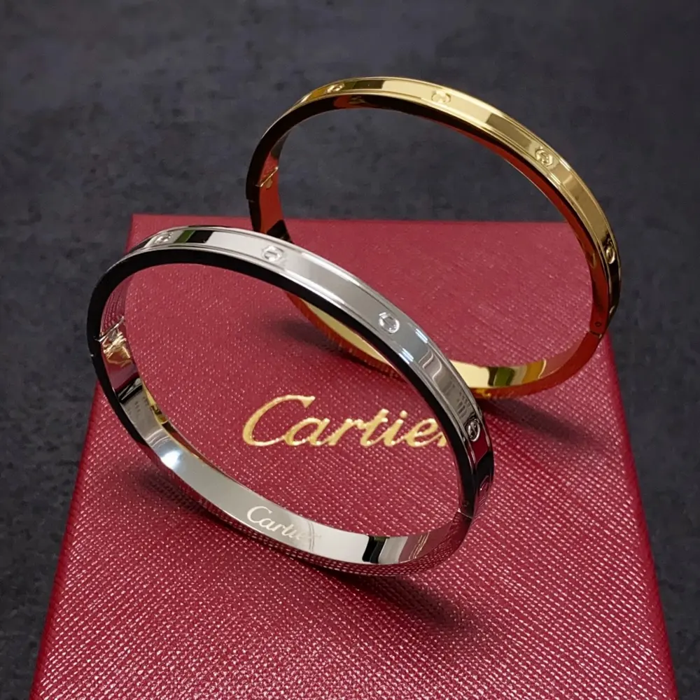 Cartier narrow bracelet Imported fine craftsmanship color preservation 18k High-end