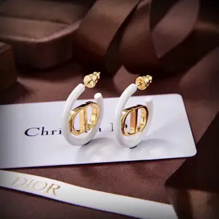 New DIOR oil drop earrings The same brass material as the counter