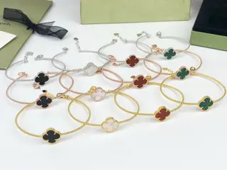 Van Cleef & Arpels twisted stripe four-leaf clover bracelet