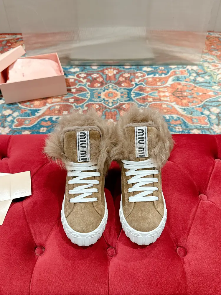 Miu Miu Miu new American retro style casual fur shoes ~ The hottest early autumn fur shoes