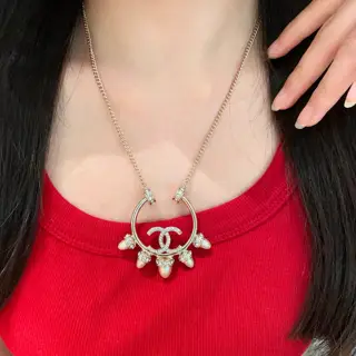 Chanel vintage necklace
