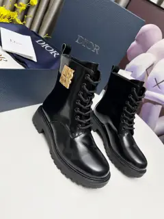 Women’s shoes Original Dior Martin boots. MISSDIOR hardware buckle. Simple luxury. Super