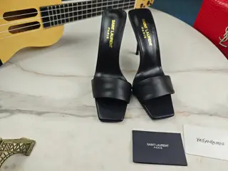 Yves Saint Laurent Heels