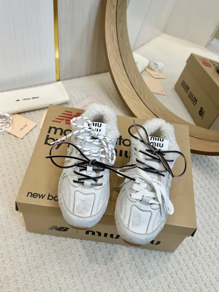 Miu Miu Miu + New Balance co-branded model new model Forrest Gump shoes German training