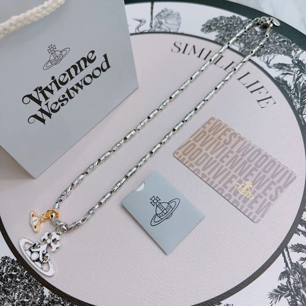 Vivienne Westwood Classic Large Saturn Necklace
