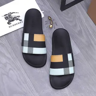 BURBERRY Couple slippers