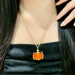 Chanel vintage necklace