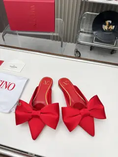 Valentino 2024SS pointed toe mule slippers