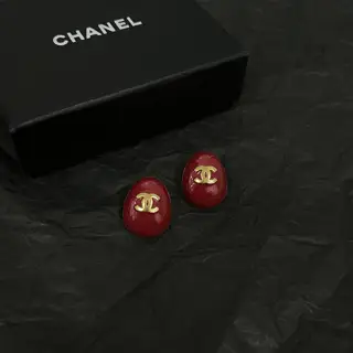Chanel second-hand earrings