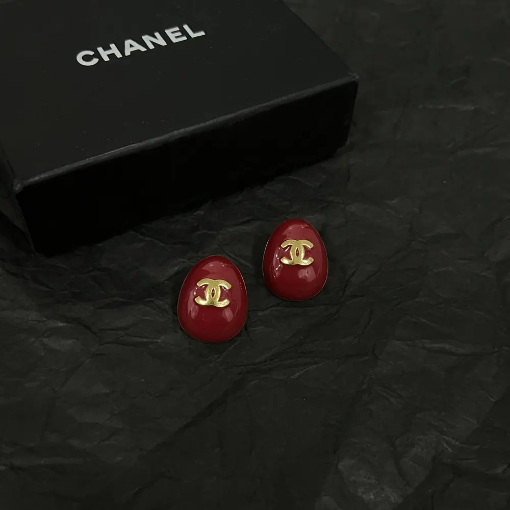 Chanel second-hand earrings