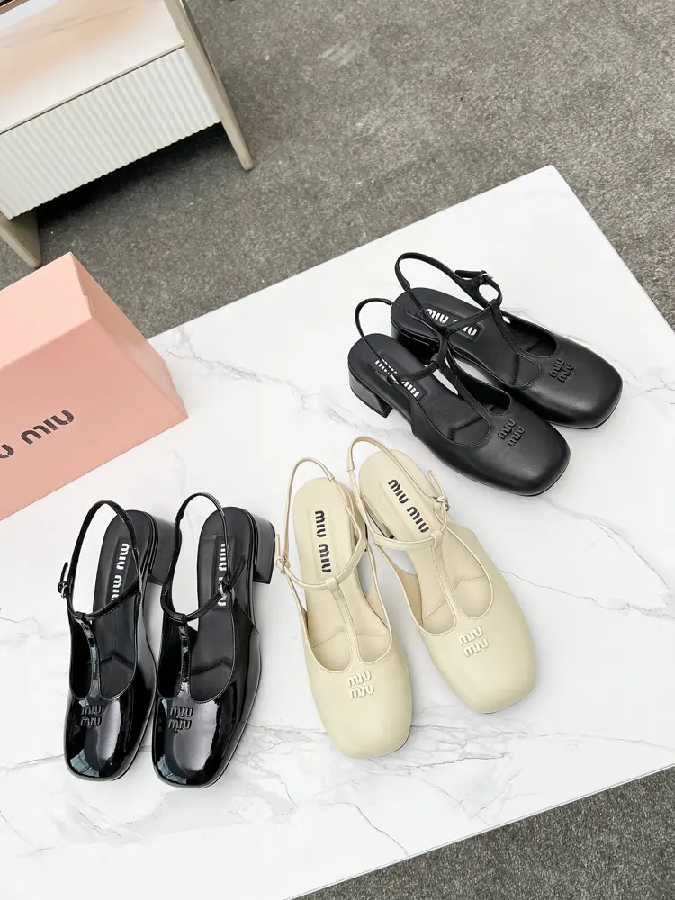 Miu Miu Miu women’s sandals