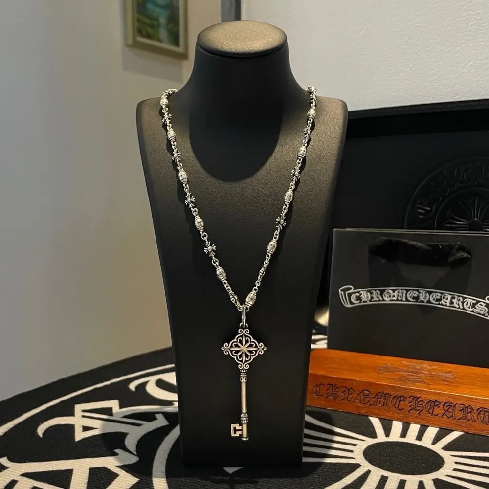 Chrome Hearts Classic Retro Multi-element Necklace Personalized Key Pendant