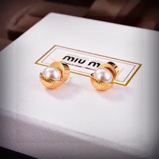miumiu letter earrings