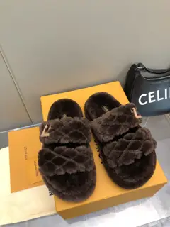 Louis Vuitton new wool slippers