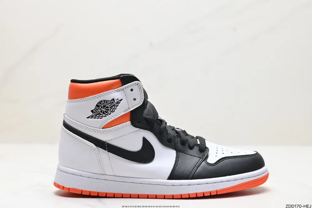 Nike AIR JORDAN 1 Sneakers 555088-701