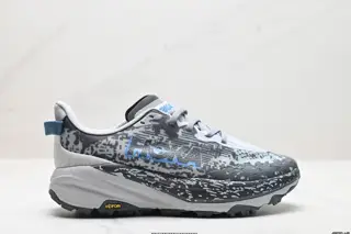 The HOKA brand comes from the Maori language of New Zealand. HOKA means earth 1147791