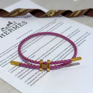 Hermès bracelet is a real test of the craftsmanship of the craftsman. To ensure that the