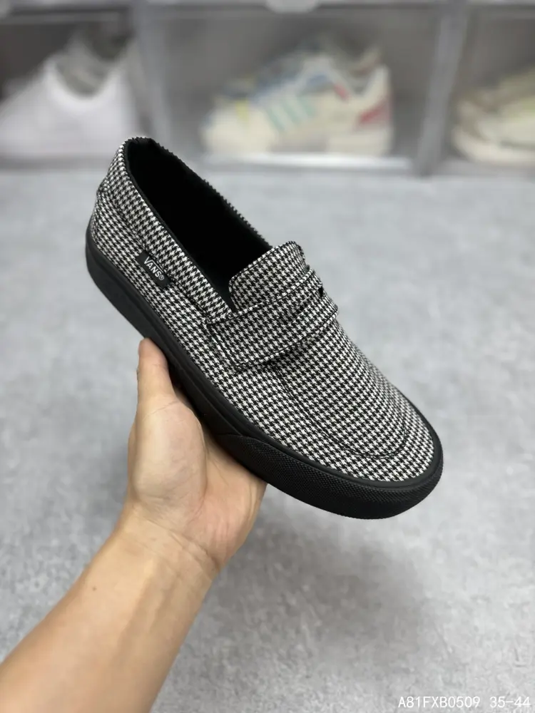 Vans Style 36 Half Moon Toe Skateboard Shoes