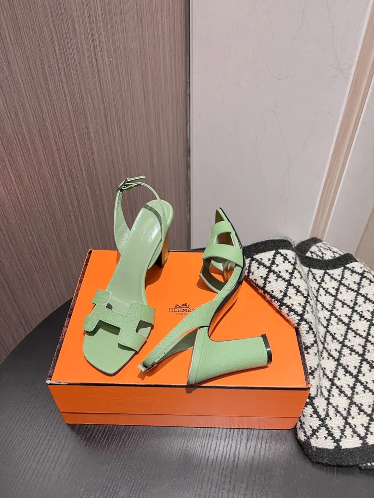 Hermès high-heeled sandals Hermès high-heeled sandals are the simplest