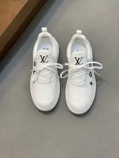 Louis Vuitton casual fashion men’s shoes