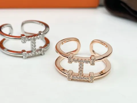 Hermes H Ring Fashionable gold micro-diamond ring with fresh open design