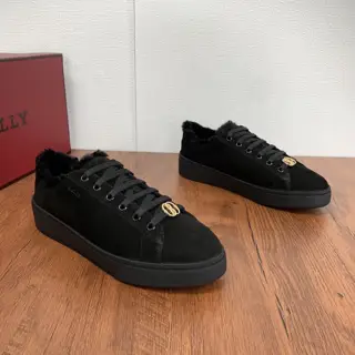 BALLY low-top running casual flat shoes for men. The latest model is shipped on the