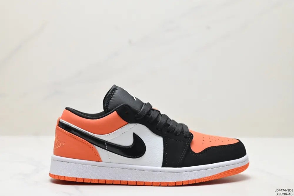 Nike Air Jordan 1 Low Sneakers 553558-128