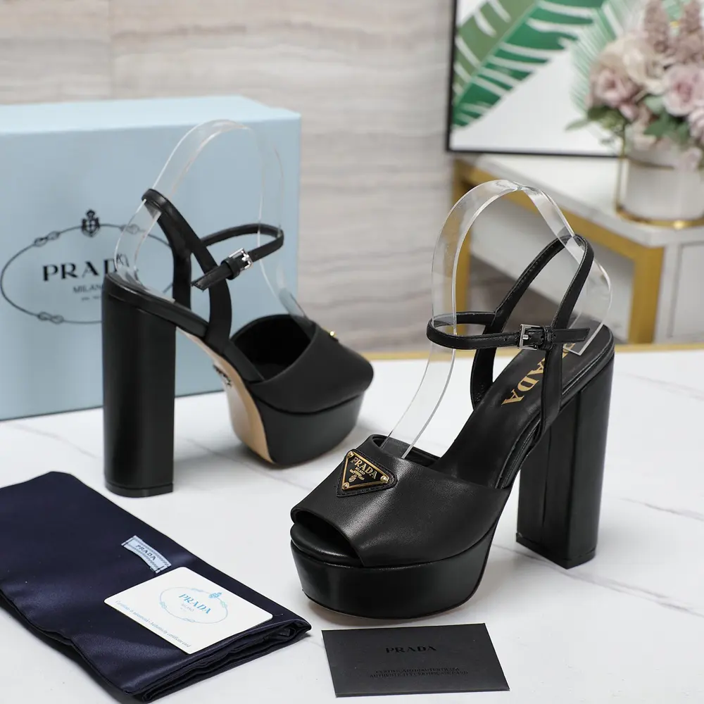 Women’s shoes