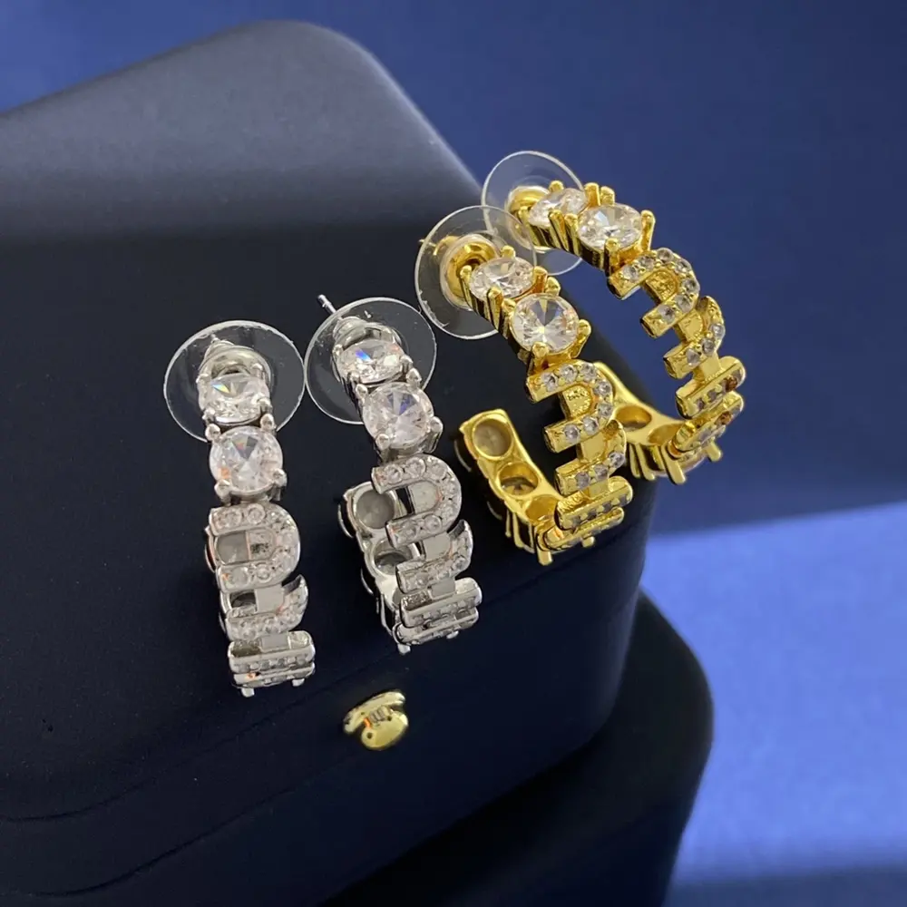 miumiu fashionable and versatile C-shaped diamond-studded miu letter stud earrings
