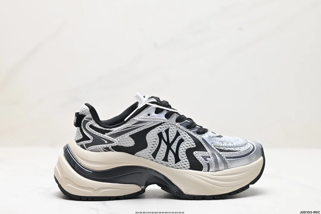 MLB New York Yankees Curve Runner Comfortable and versatile Non-slip and wear-resistant 3ARNSPLAN
