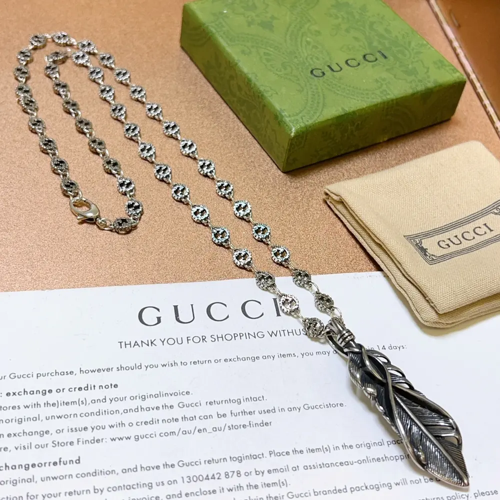 The latest Gucci necklace with a higher-end chain
