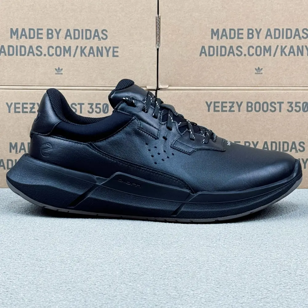 ECCO versatile casual style Shoes