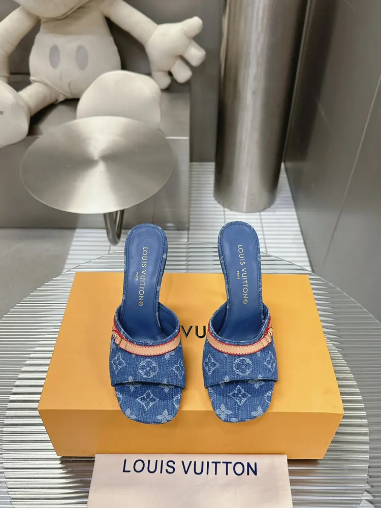 Louis Vuitton high-heeled slippers