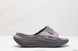 HOKA ONE ORA Recovery Slide 3 sports slippers