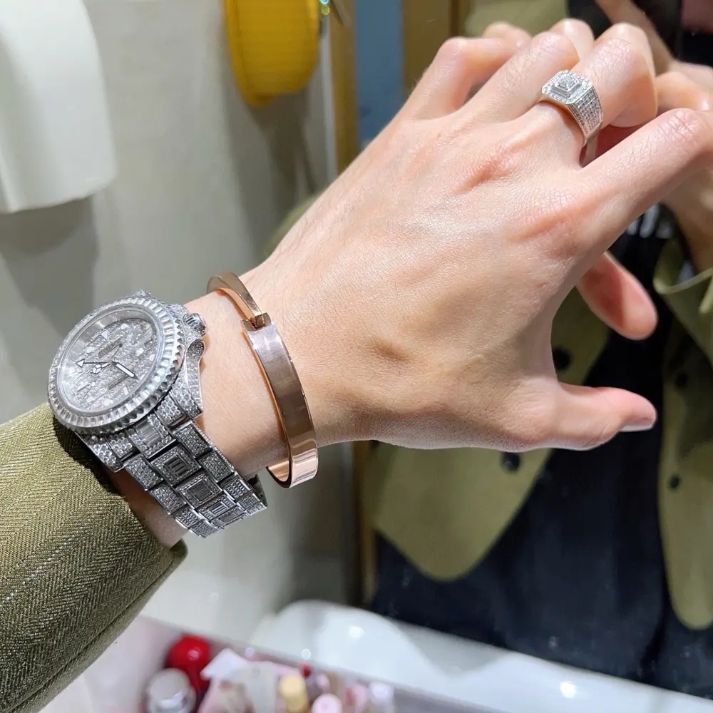 Gucci bracelets are handmade