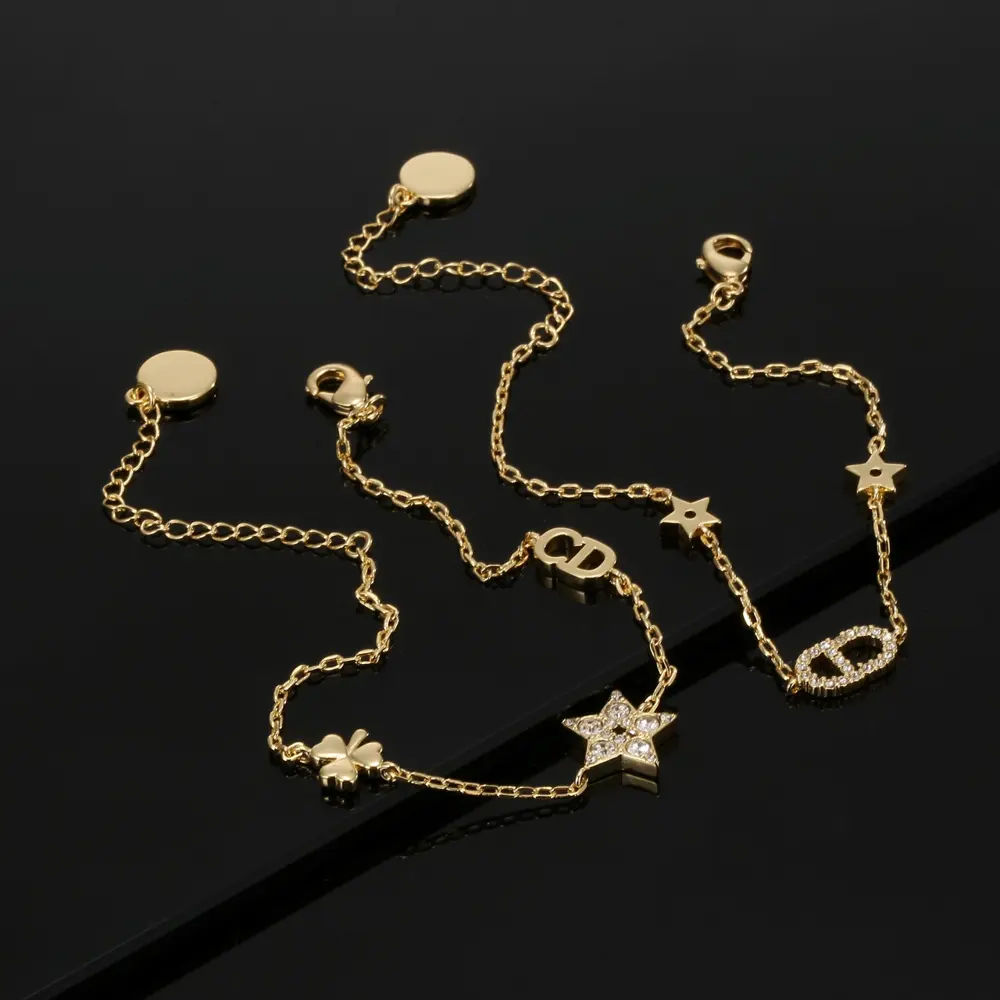 Dior JADIOR letter two-piece bracelet uses gold as the main color