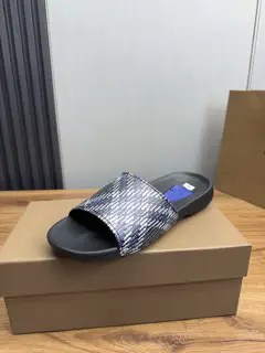 BURBERRY Slippers Original Material