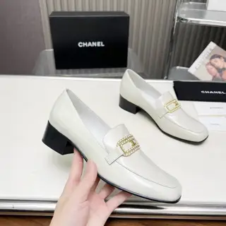 Chanel early spring single shoes