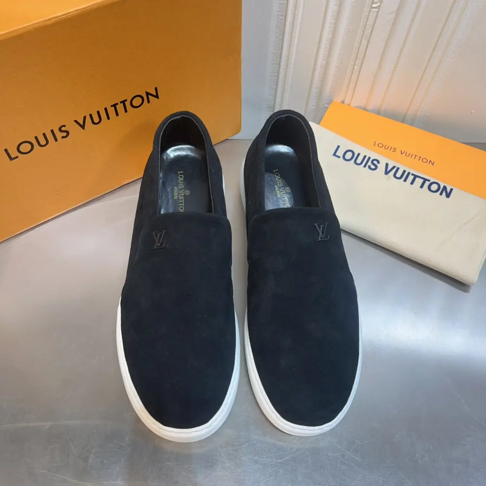 Louis Vuitton casual fashion men’s shoes