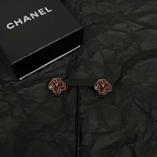 Chanel second-hand earrings