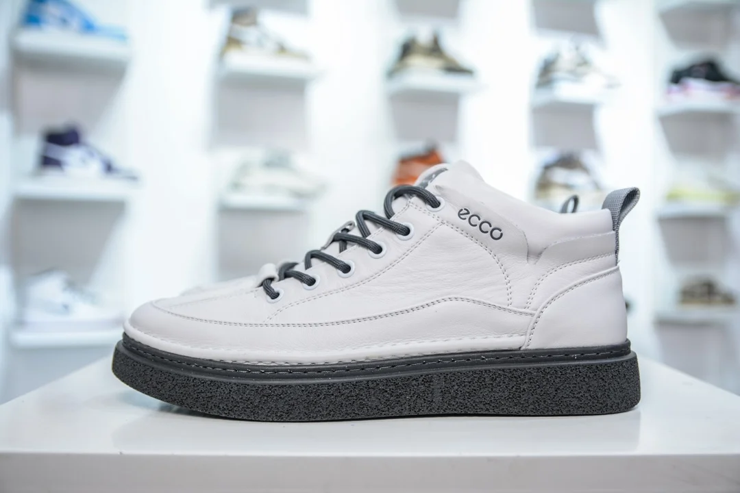 ECCO mid-high top men’s shoes