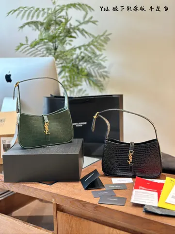 Yves Saint Laurent Bag
