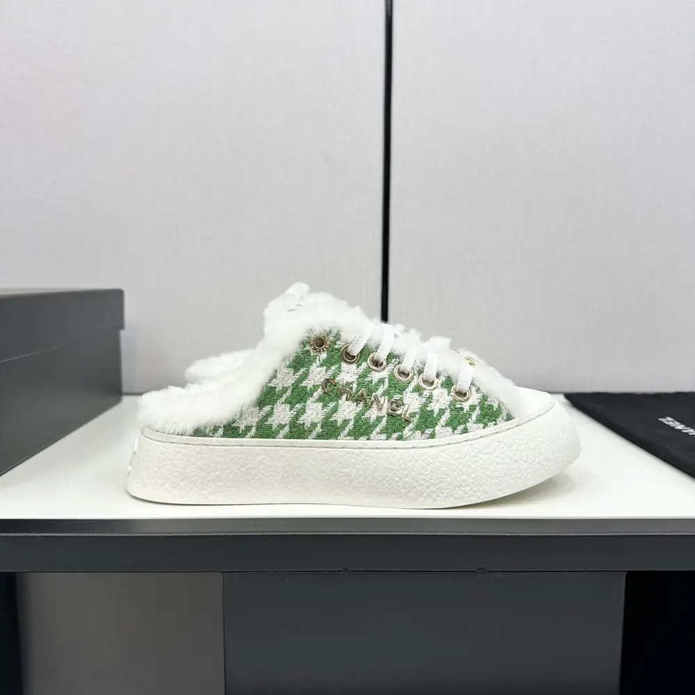 Chanel casual sneakers