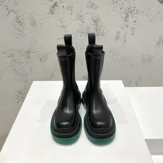 BOTTEGA VENETA Couple’s Short-barrel Wave-bottom Series Martin Boots