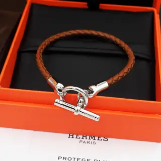 Hermes’ iconic locks