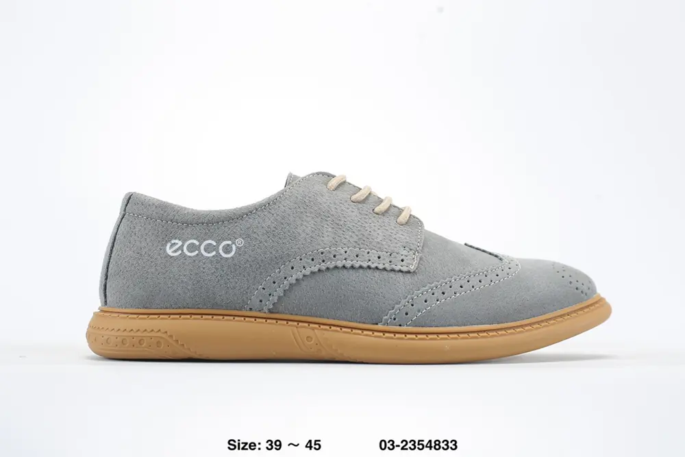 ECCO versatile casual sneakers