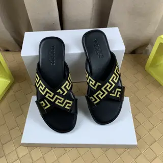 Versace casual slippers Official website original 1:1 mold Original quality